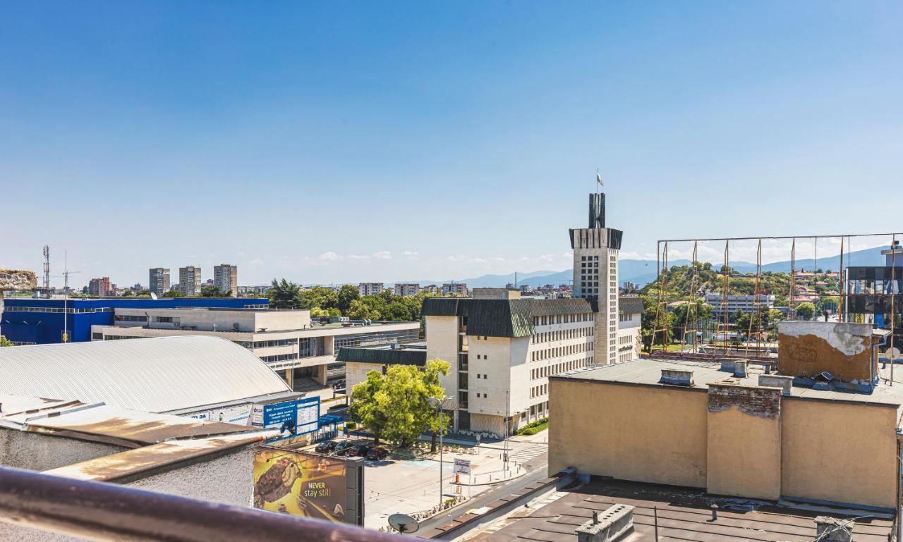 Appartamento Fancy 1Bd Penthouse With Terrace Near The Centre By Flat Mаnager Plovdiv Esterno foto