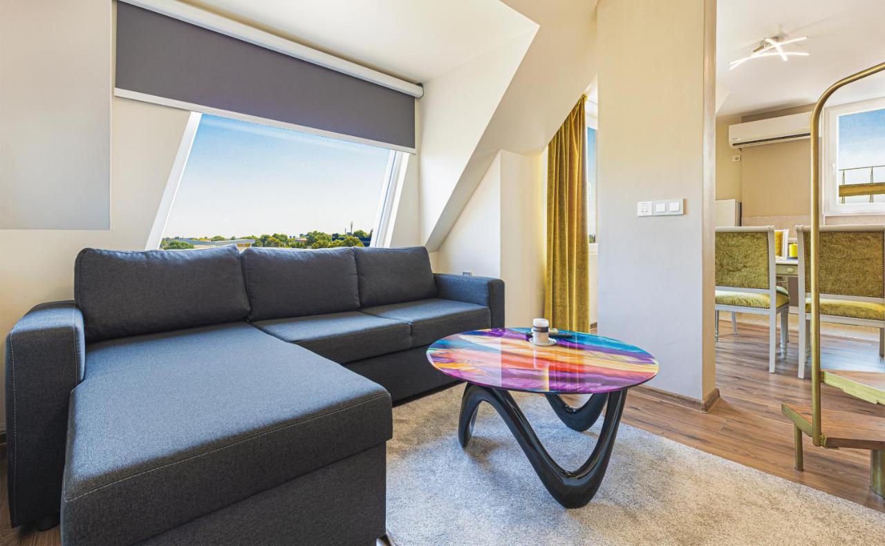 Appartamento Fancy 1Bd Penthouse With Terrace Near The Centre By Flat Mаnager Plovdiv Esterno foto