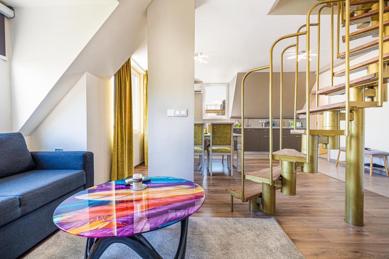 Appartamento Fancy 1Bd Penthouse With Terrace Near The Centre By Flat Mаnager Plovdiv Esterno foto